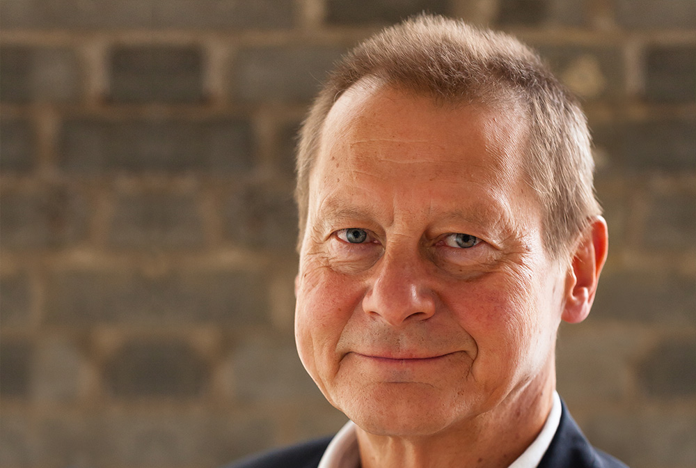 Dr. Gottfried Kommescher Dr. Gottfried Kommescher